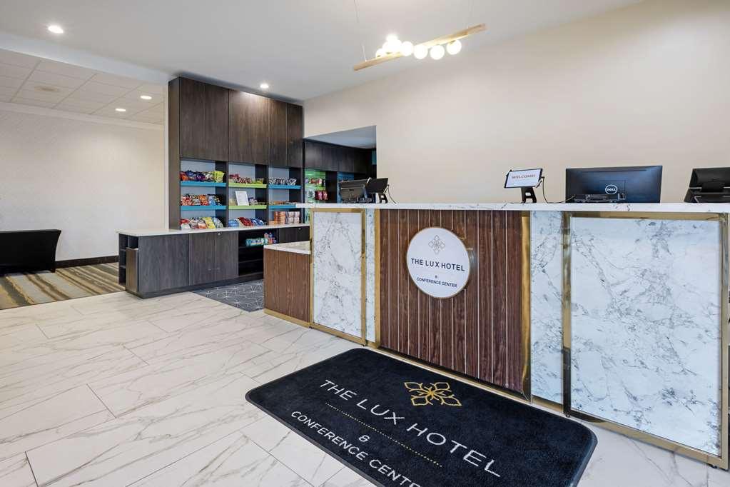 The Lux Hotel & Conference Center, Ascend Hotel Collection Ватерло Интериор снимка